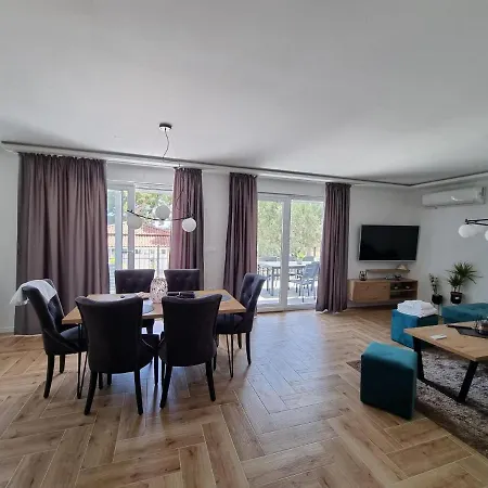 Luxury Lea Kastel Novi