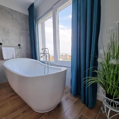 Villa Luxury Lea