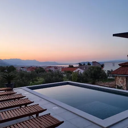 Villa Luxury Lea *